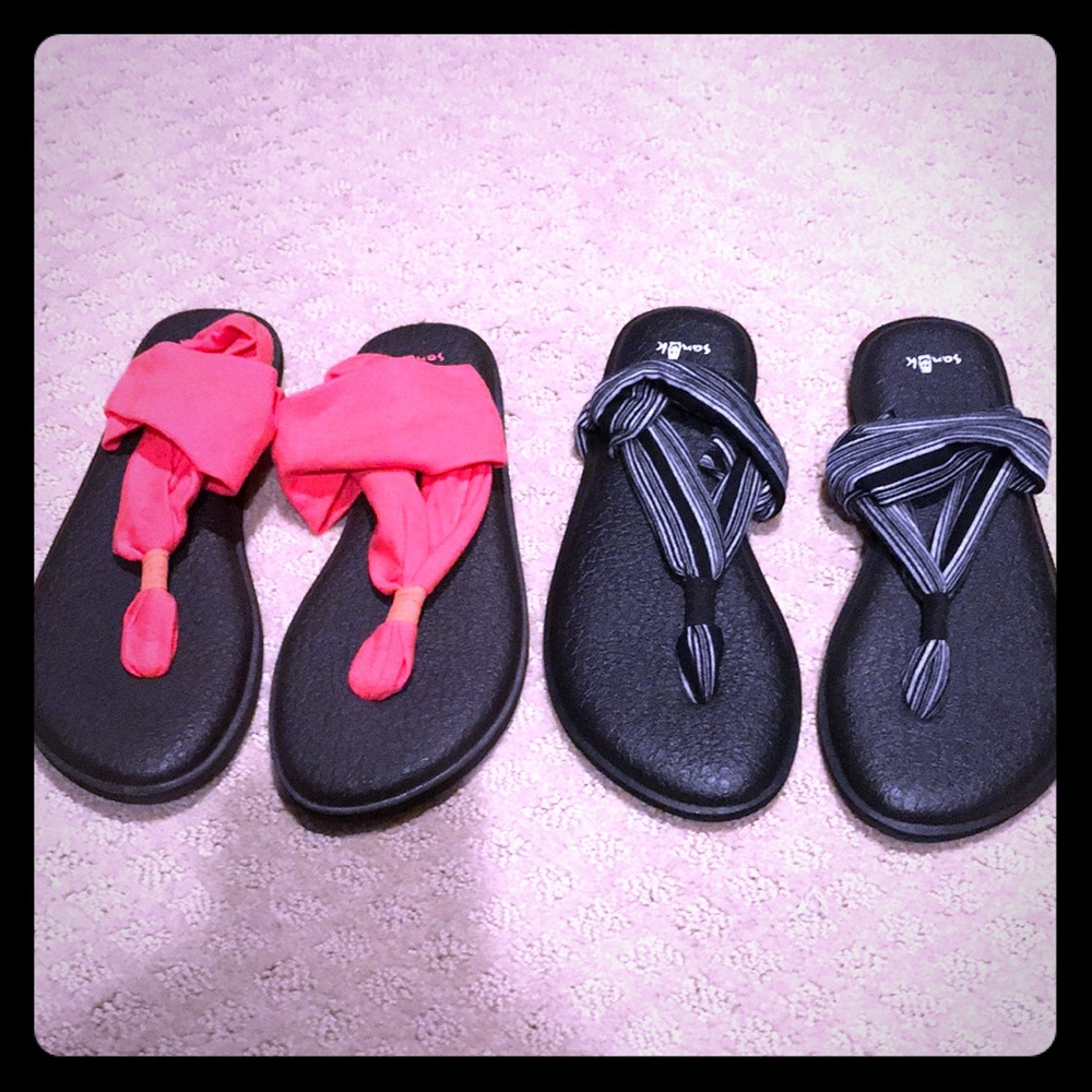 Sanuk Women’s Sandals (2 pair) Size 7.5US